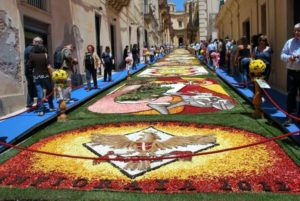 Infiorata di Noto 2019 "Siciliani nel Mondo" @ Noto